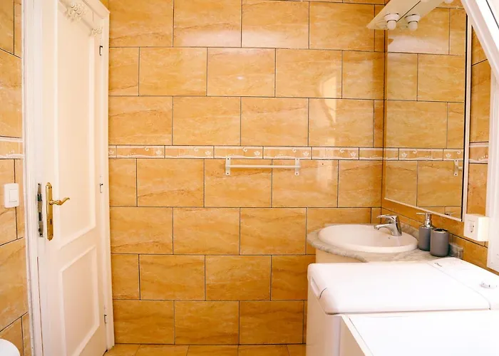 Yucca Park * 阿德耶