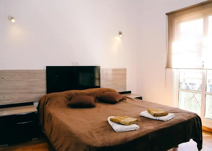 Yucca Park * 阿德耶